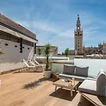 Hommyhome Conteros Cathedral Apartments